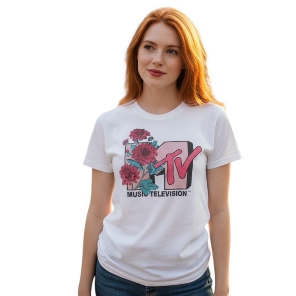 MTV Small Floral Graphic Tee Tshirt Cream Off White Streetwear Casual Trendy